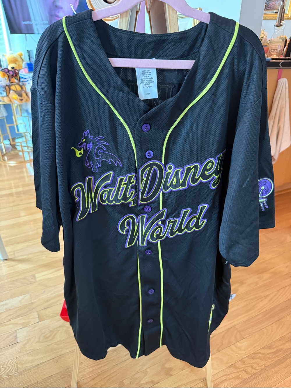 Walt Disney World Maleficent Dragon Baseball Jersey Size Medium BNWT